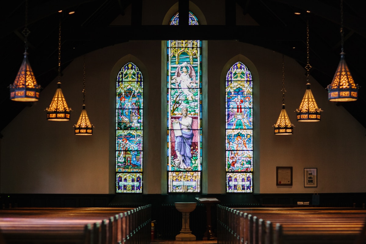 OUR REDEEMER LUTHERAN CHURCH hero